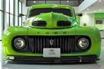 Ford F1 1951 Verde Modificado: Clásico con Estilo Renovado
